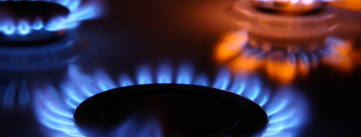 Motiv: Drei brennende Gasplatten (Foto: pioregur - Fotolia.com)