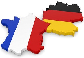 Motiv: Karten von Frankreich und Deutschland. In den Farben der jeweiligen Flaggen  (Foto: fotomek - Fotolia.com)